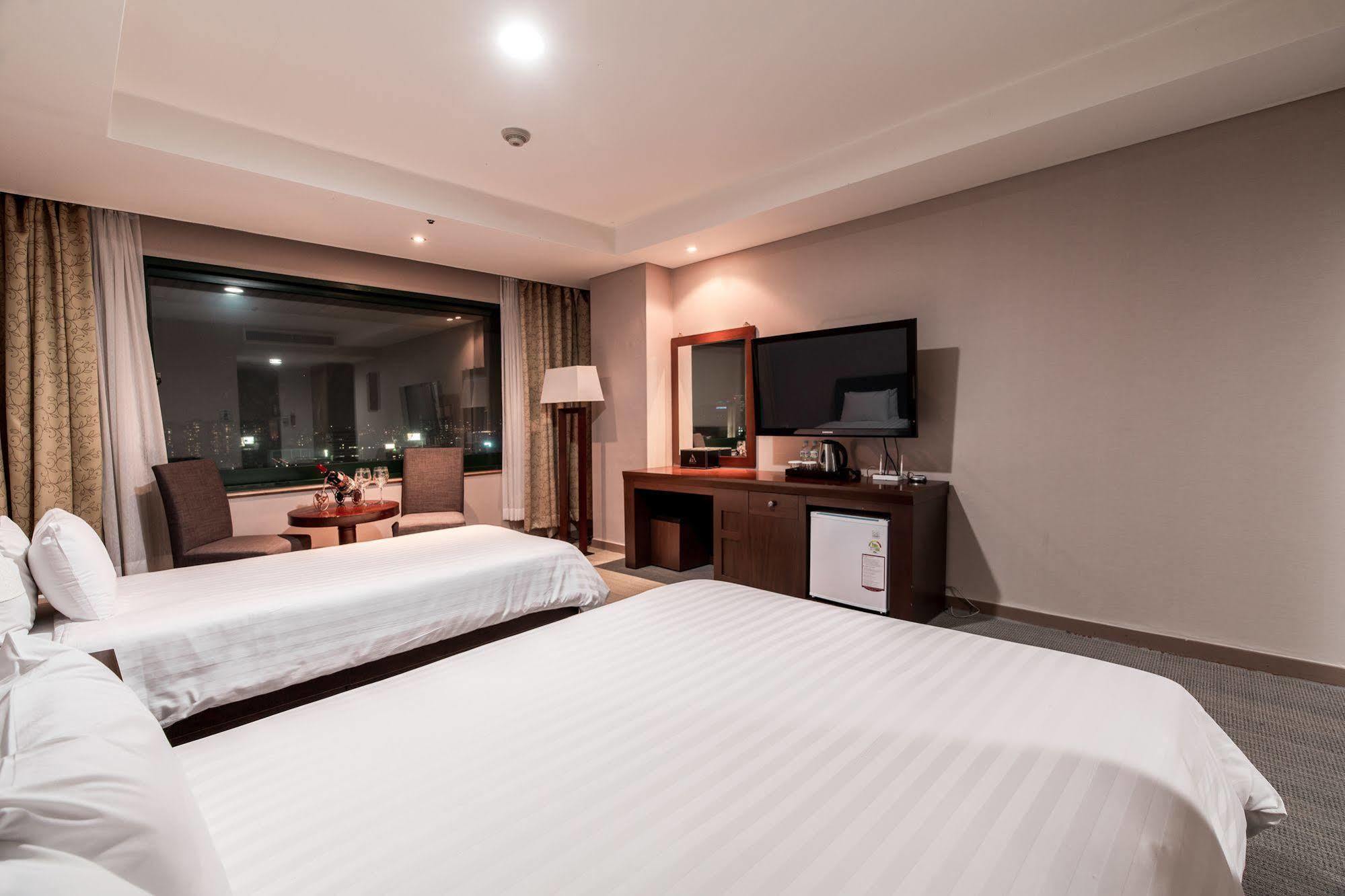 New Hilltop Hotel Seoul Eksteriør bilde